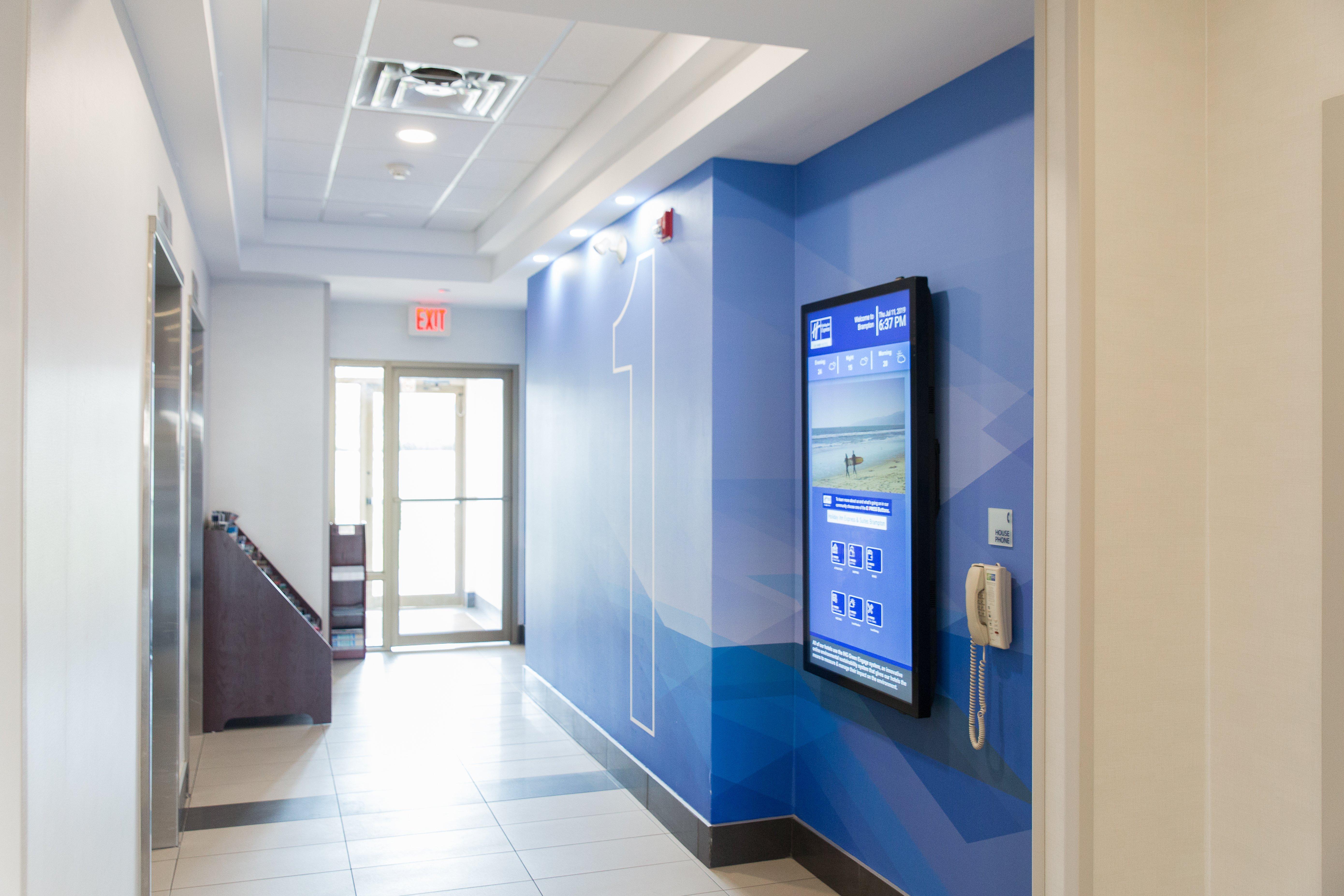 Holiday Inn Express Brampton By Ihg Eksteriør billede