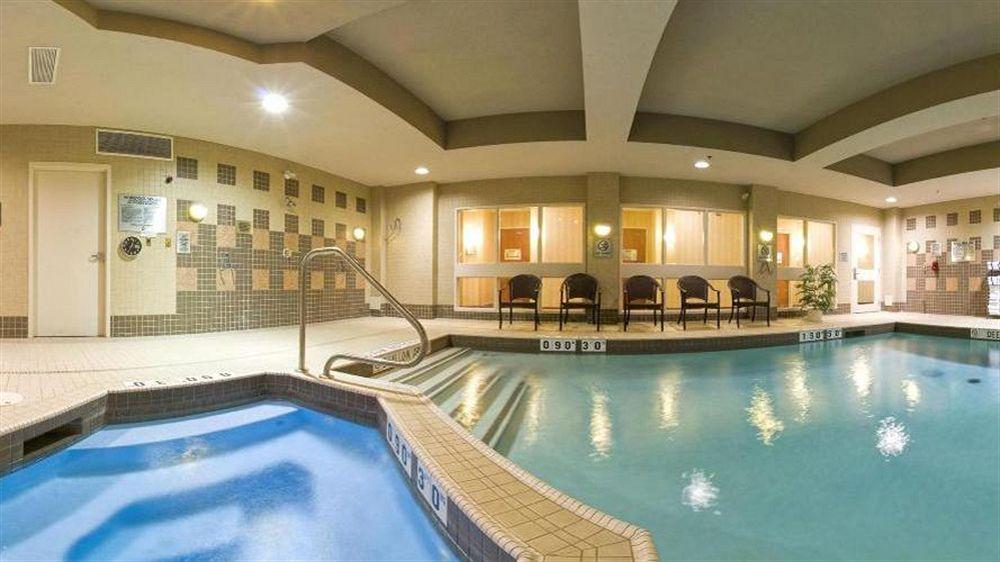 Holiday Inn Express Brampton By Ihg Eksteriør billede