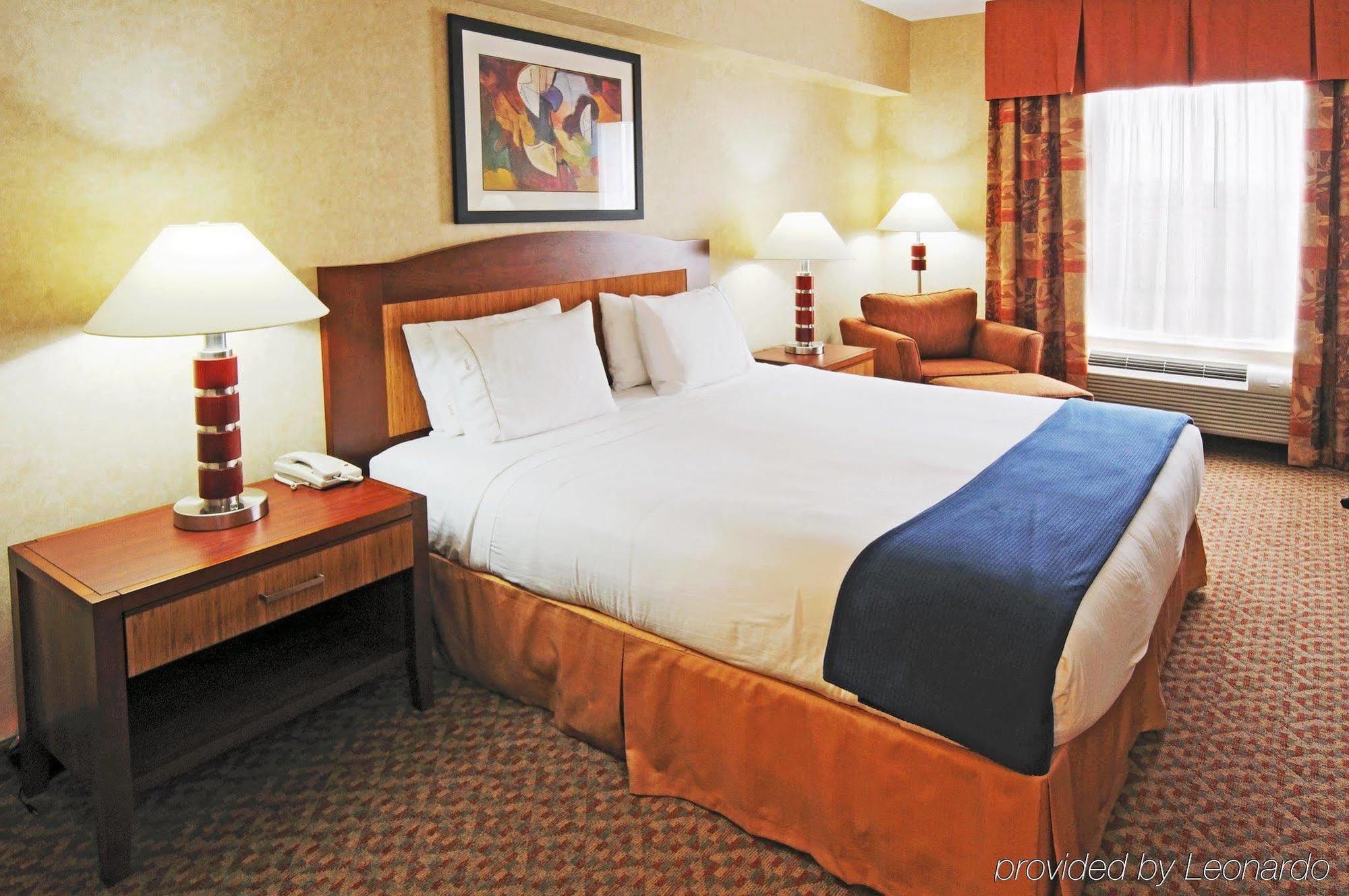 Holiday Inn Express Brampton By Ihg Eksteriør billede